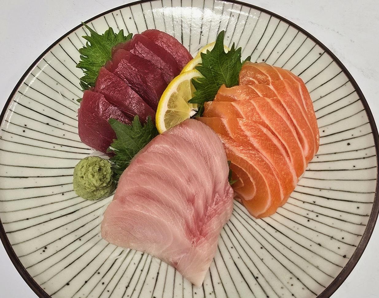 SUSHI & BOWLS